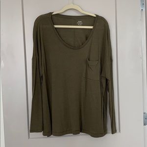 olive green boyfriend tee